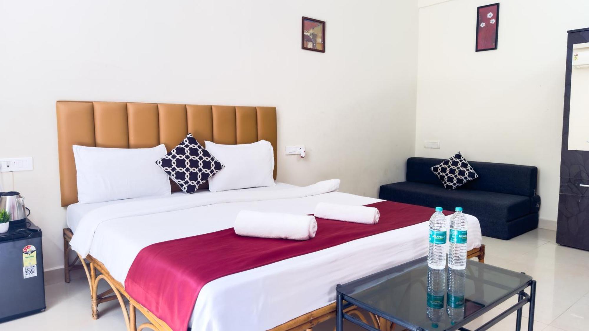 Hotel Leela Inn Candolim Marmagao Exteriör bild
