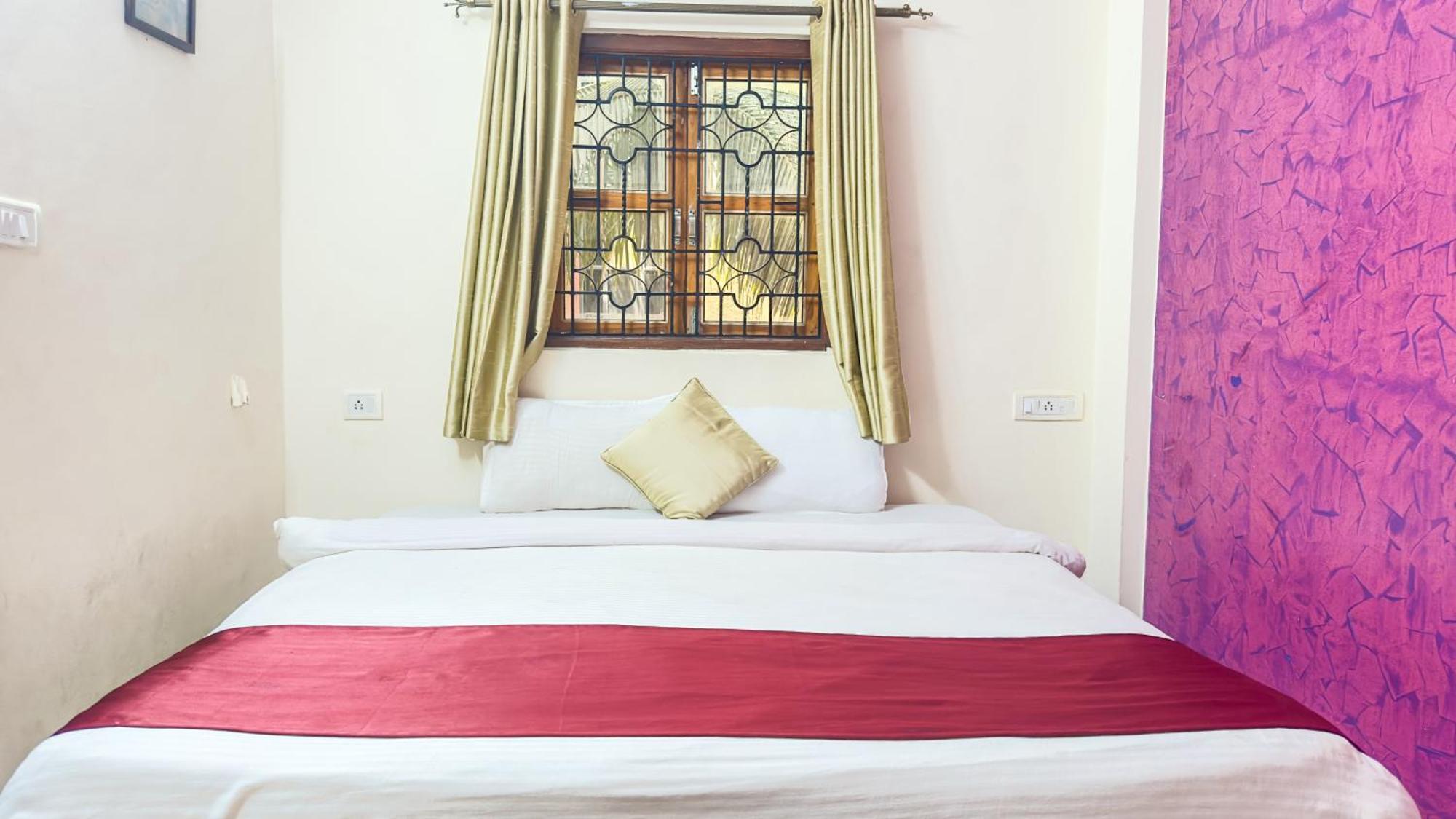Hotel Leela Inn Candolim Marmagao Exteriör bild