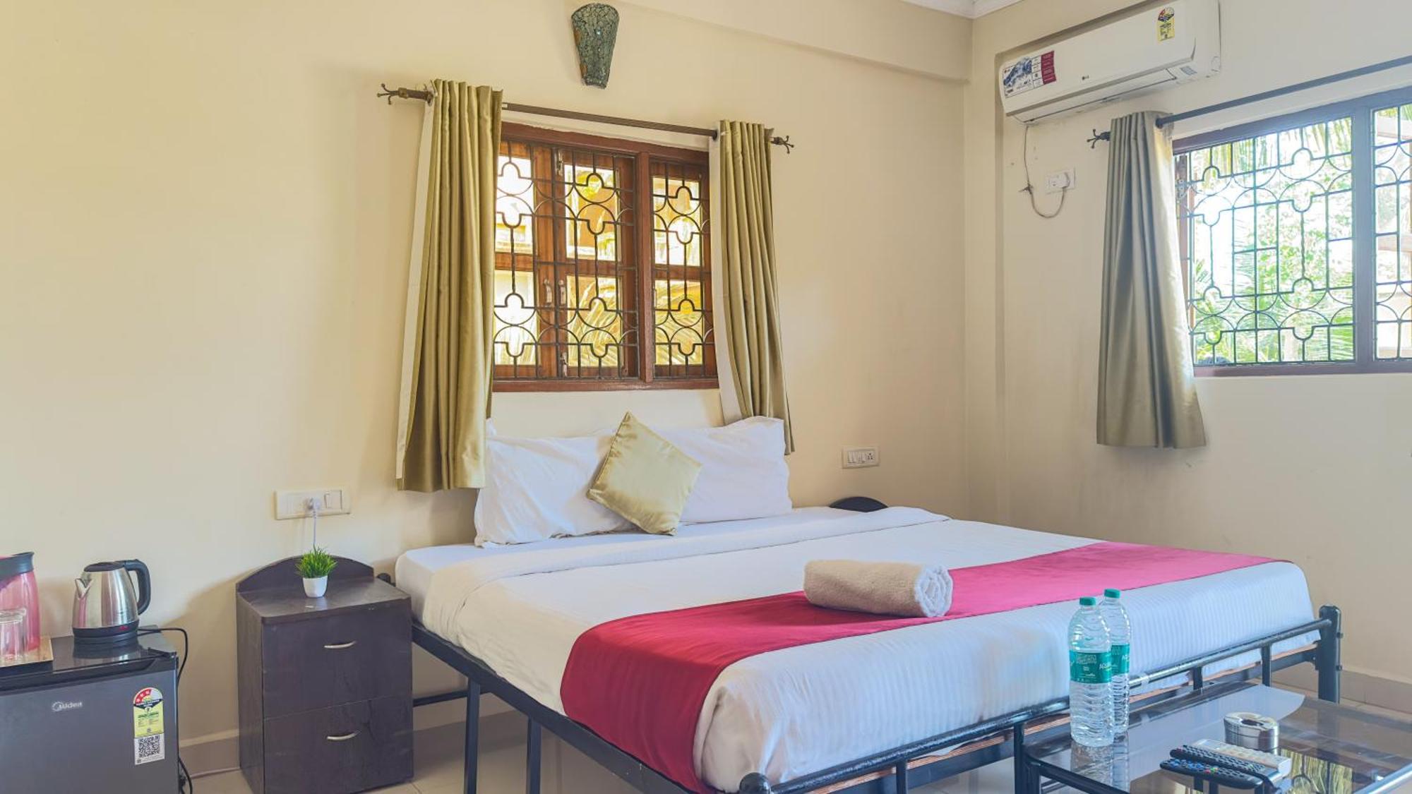 Hotel Leela Inn Candolim Marmagao Exteriör bild