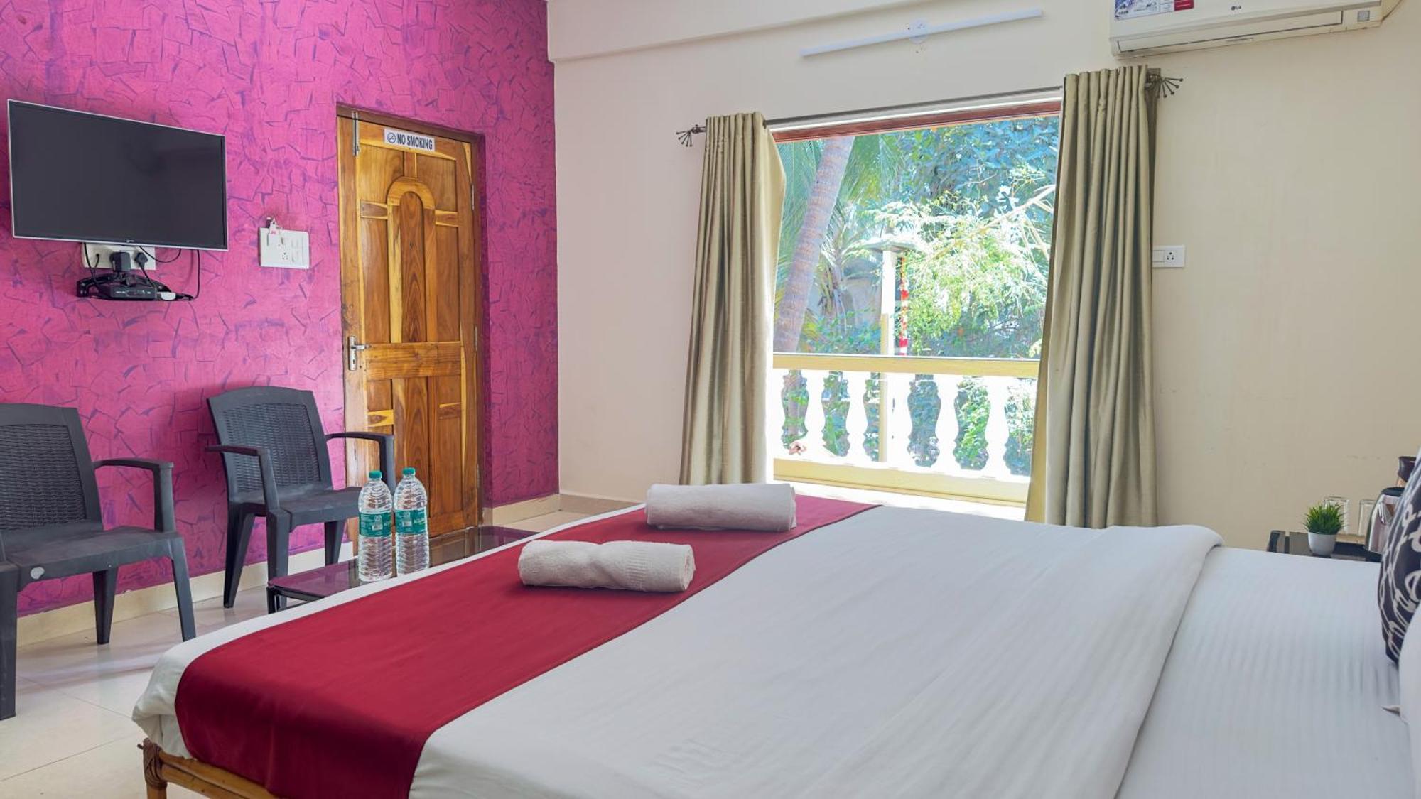 Hotel Leela Inn Candolim Marmagao Exteriör bild