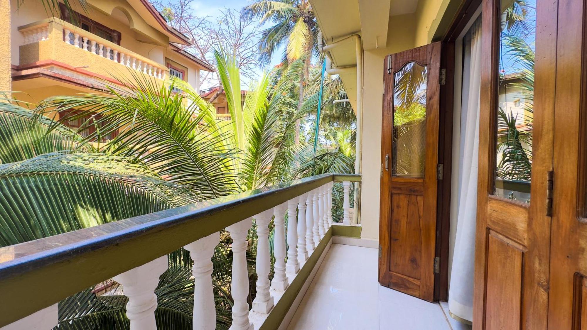 Hotel Leela Inn Candolim Marmagao Exteriör bild