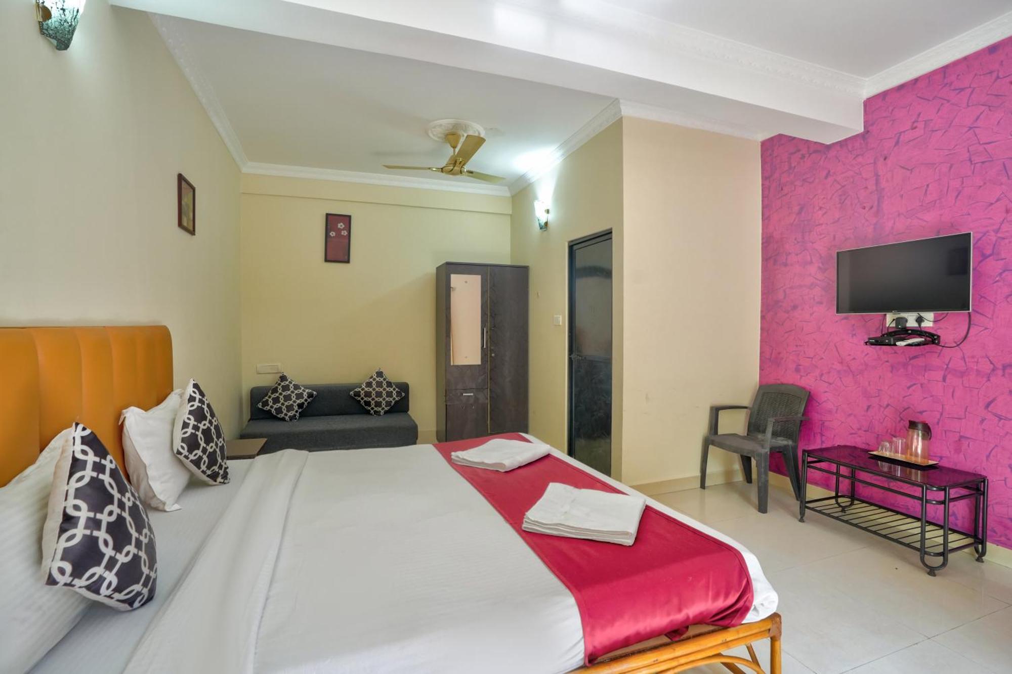 Hotel Leela Inn Candolim Marmagao Exteriör bild