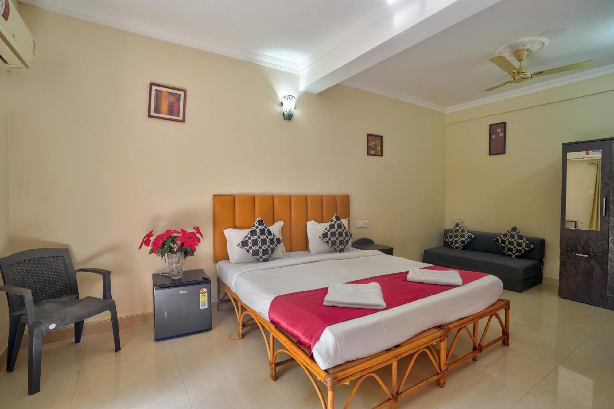 Hotel Leela Inn Candolim Marmagao Exteriör bild