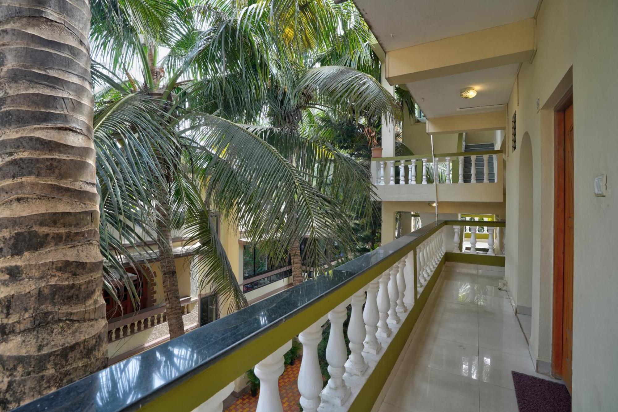 Hotel Leela Inn Candolim Marmagao Exteriör bild