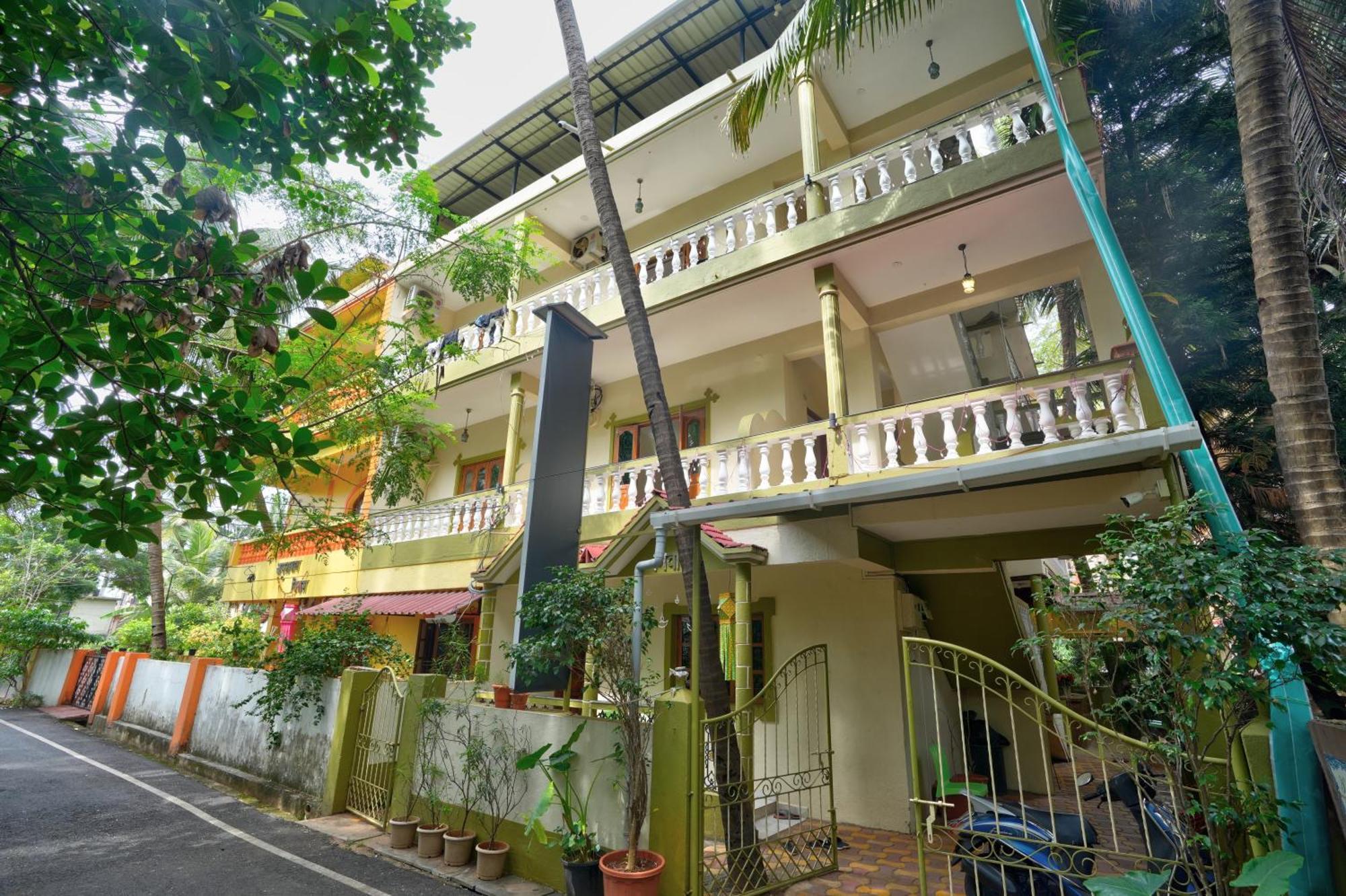 Hotel Leela Inn Candolim Marmagao Exteriör bild
