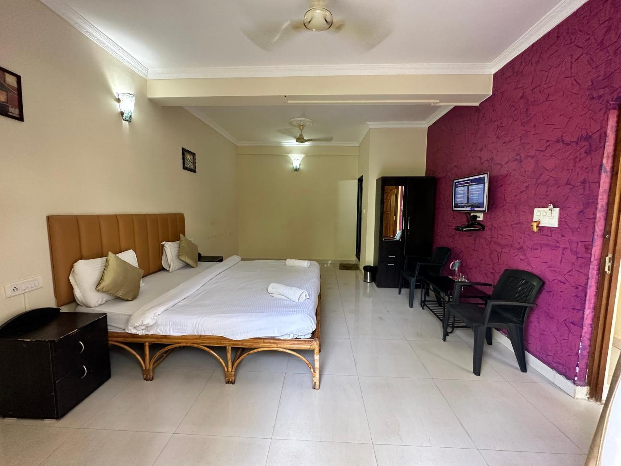 Hotel Leela Inn Candolim Marmagao Exteriör bild
