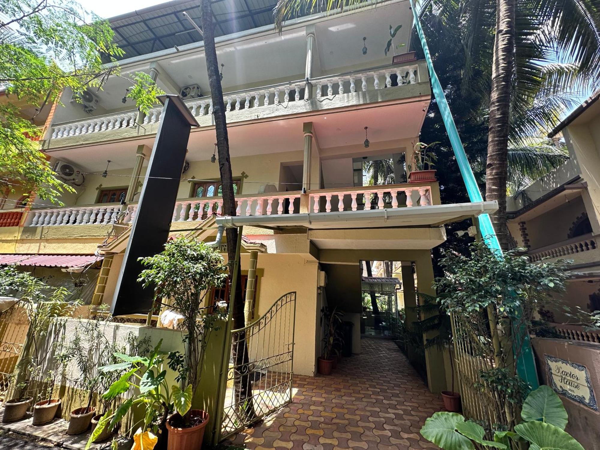 Hotel Leela Inn Candolim Marmagao Exteriör bild